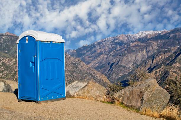 Best Porta potty rental near me  in Geneva, IN